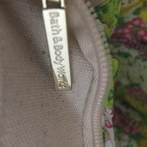 Bath and Body Works VIP Tote - Picture 6 of 7